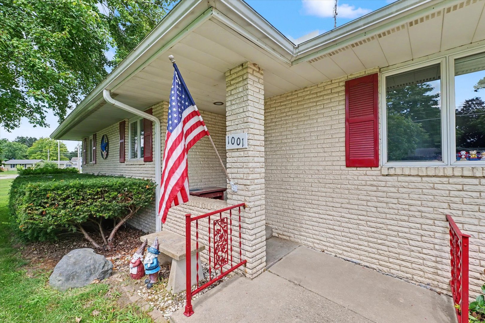 12710947 Property Photo 3