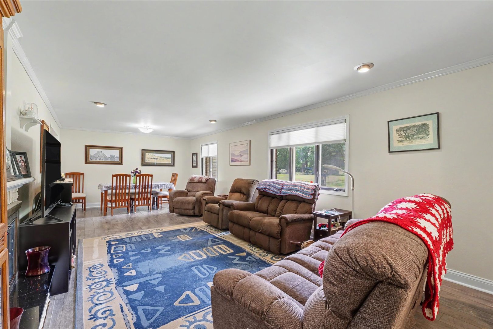 12710947 Property Photo 6