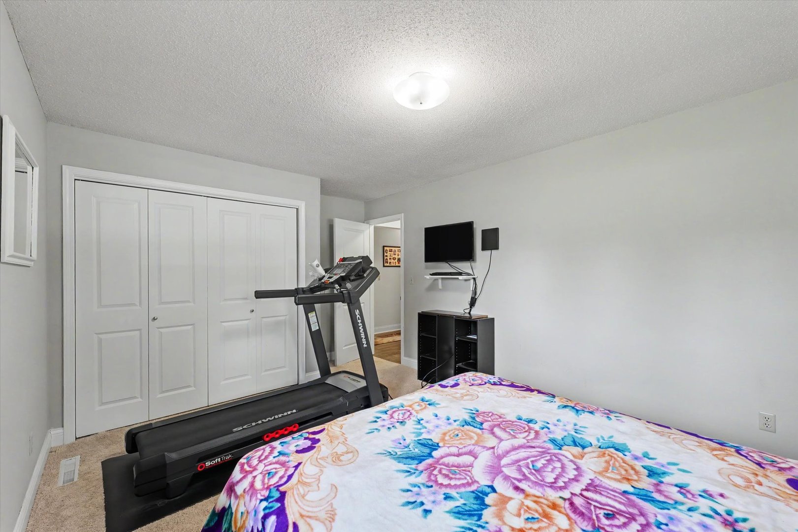 12710947 Property Photo 32
