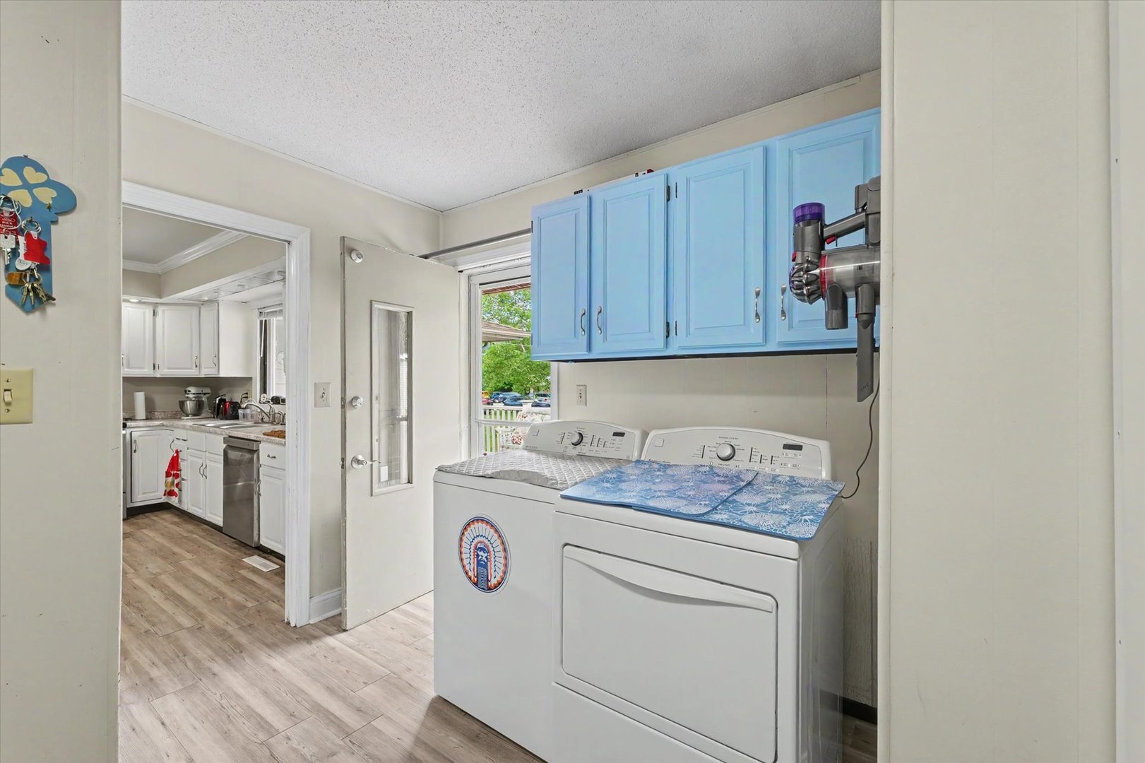12710947 Property Photo 37