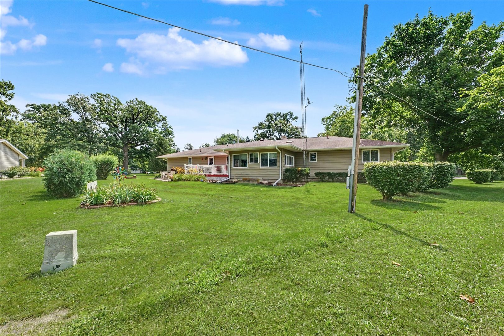 12710947 Property Photo 43