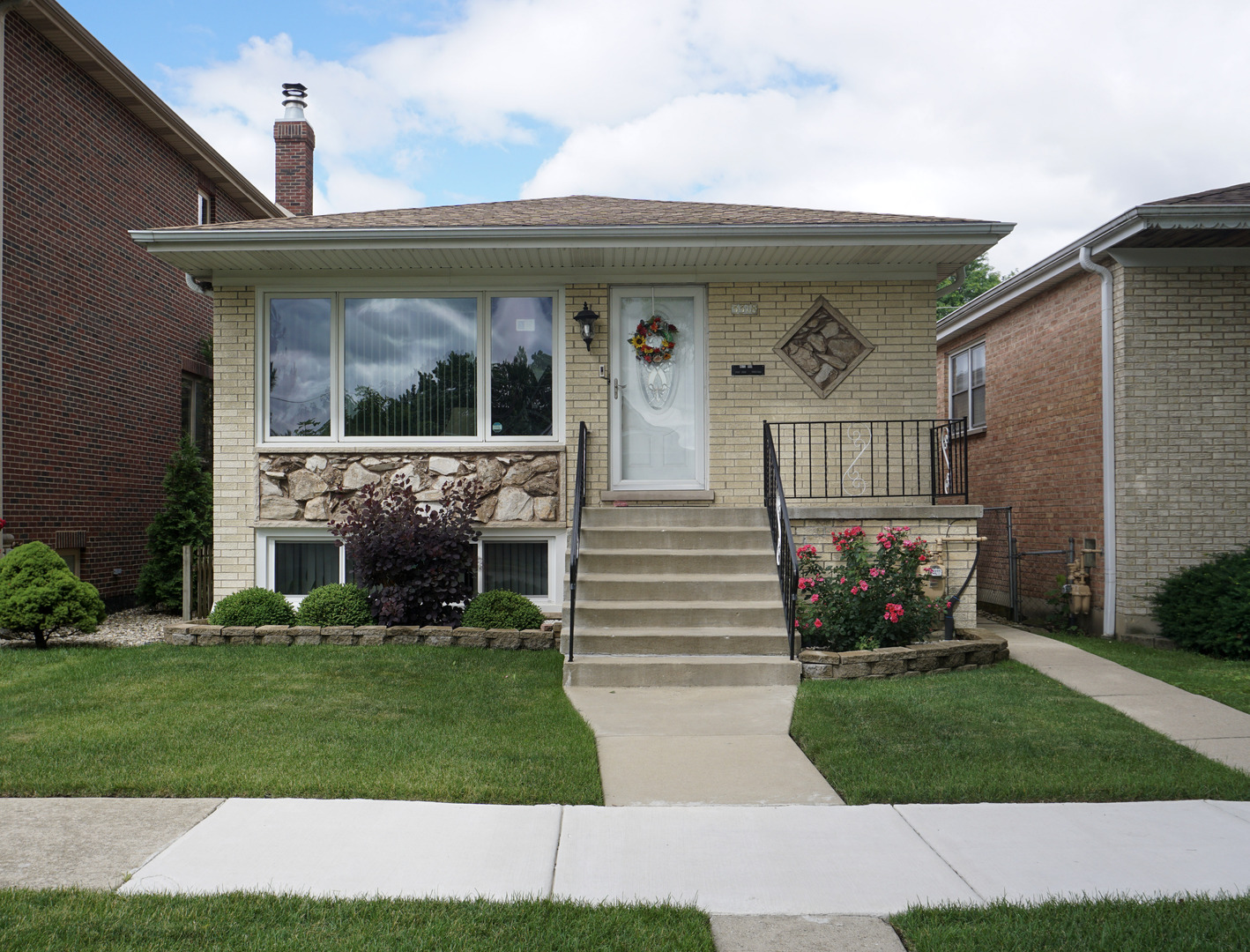 3318 N Page Avenue Property Photo