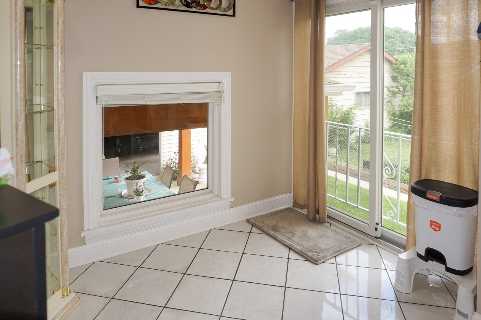 3318 N Page Avenue Property Photo 11