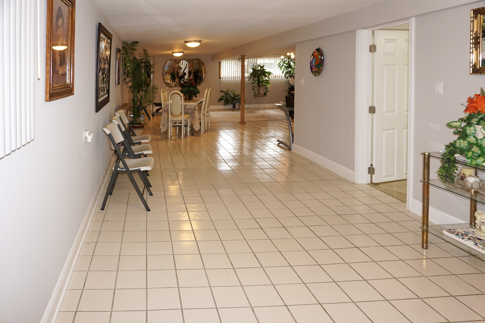 3318 N Page Avenue Property Photo 25