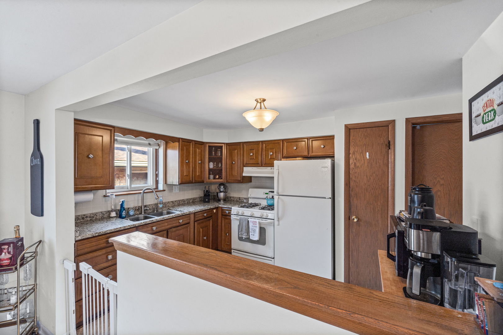 6811 N Olmsted Avenue 205 Property Photo 19