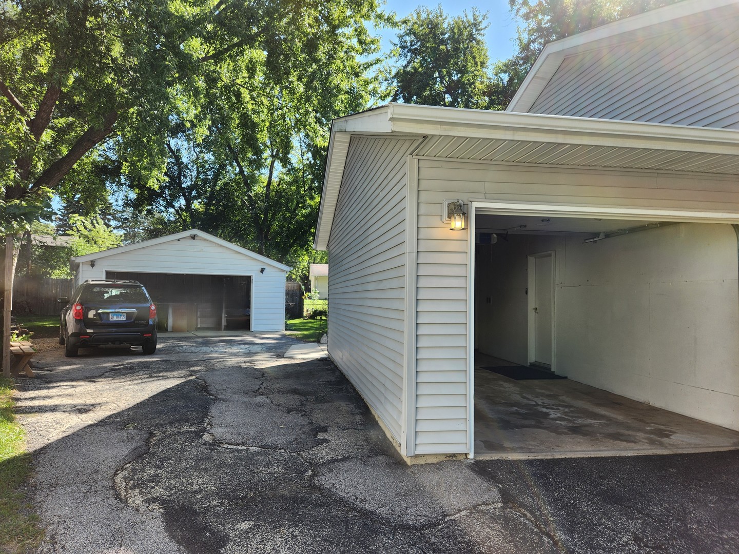 12710981 Property Photo 4