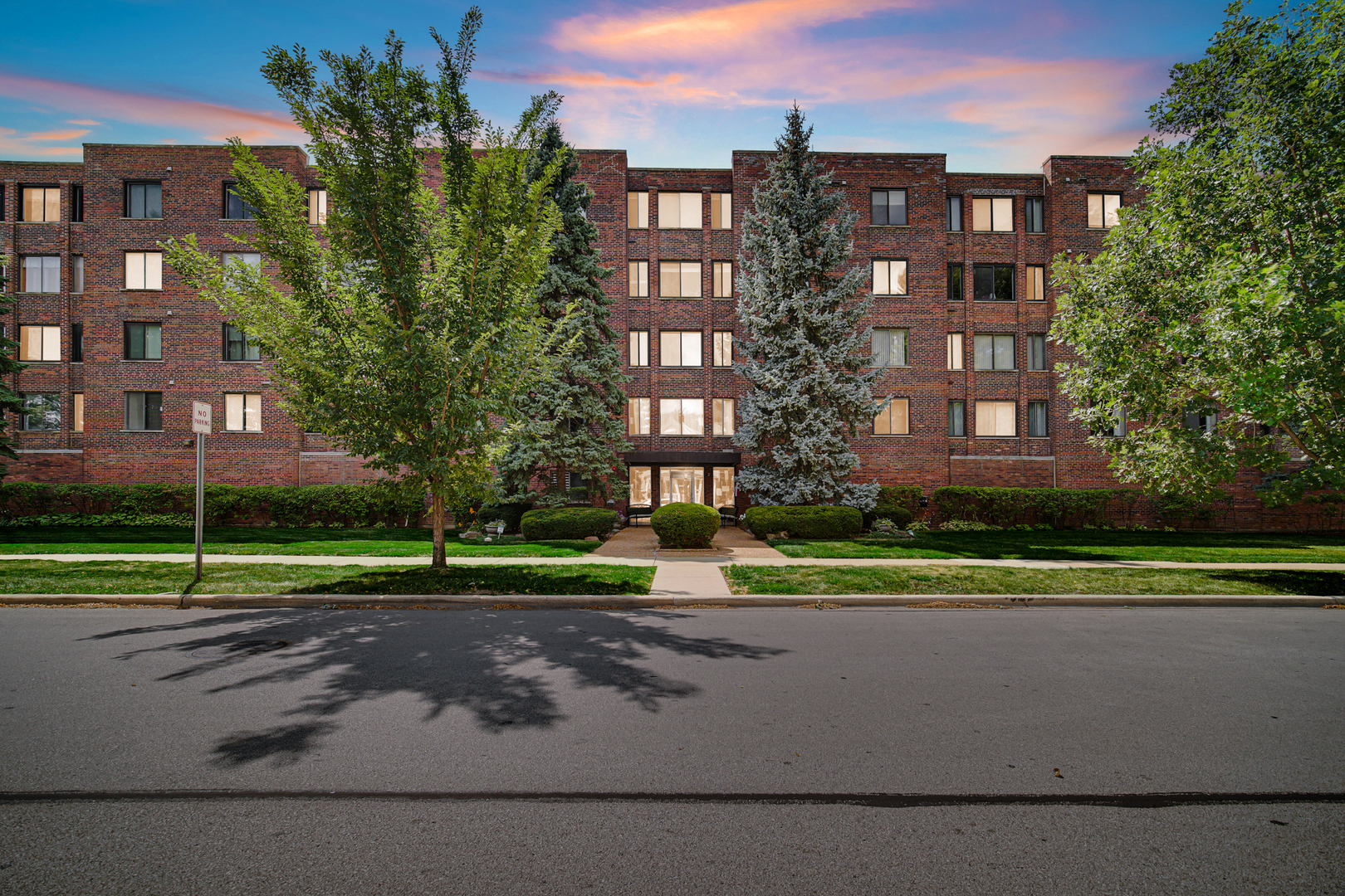 110 S Dunton Avenue 2e Property Photo 2