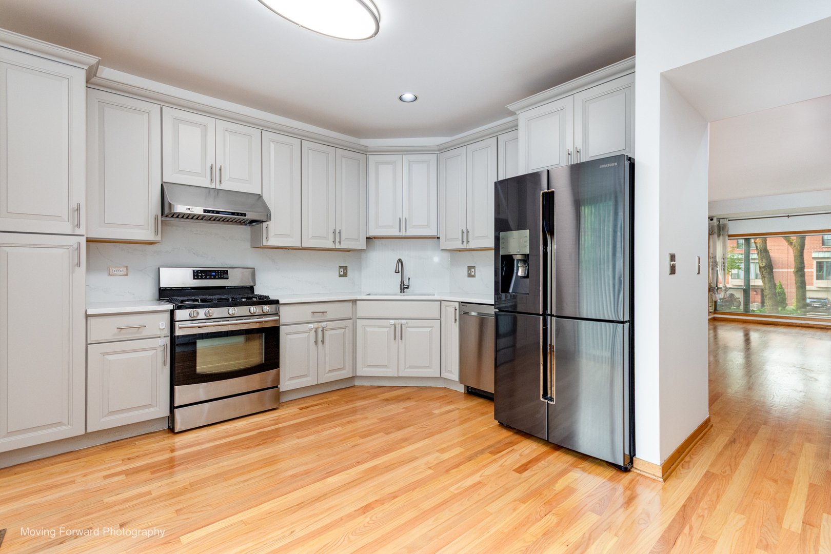 614 S Laflin Street C Property Photo 9