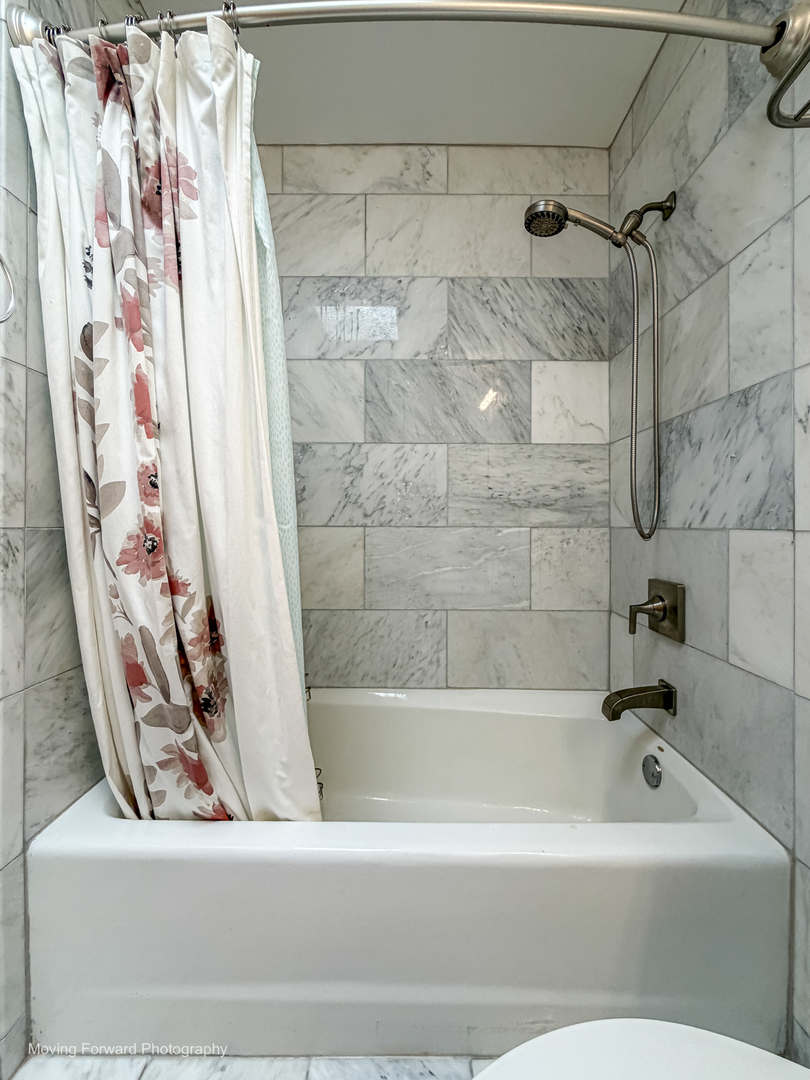 614 S Laflin Street C Property Photo 20