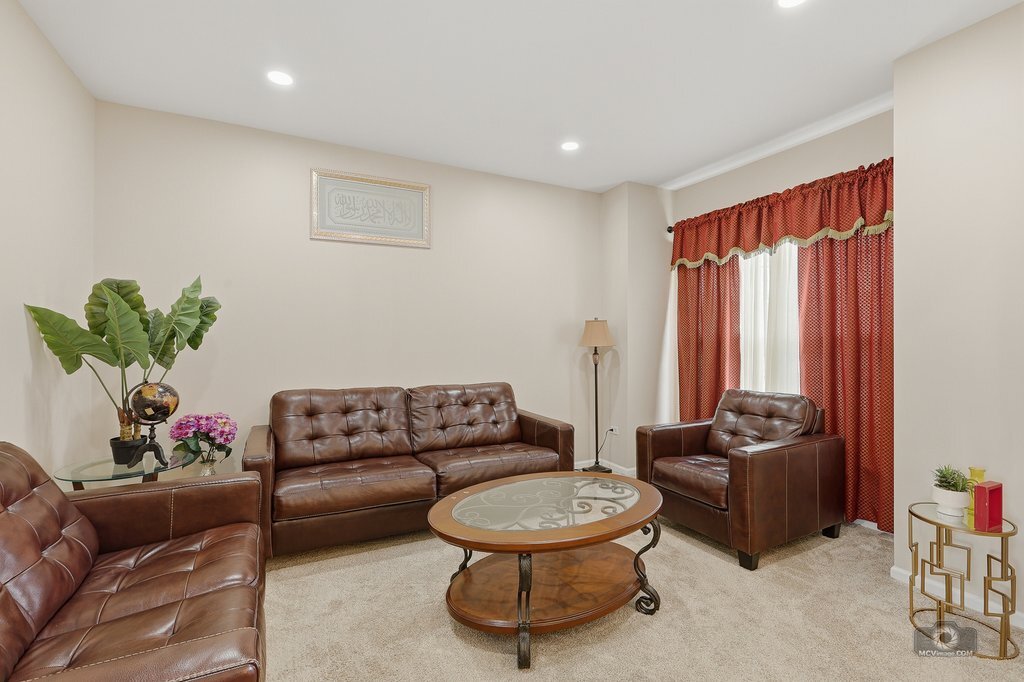 385 Marshall Ash Street Property Photo 10