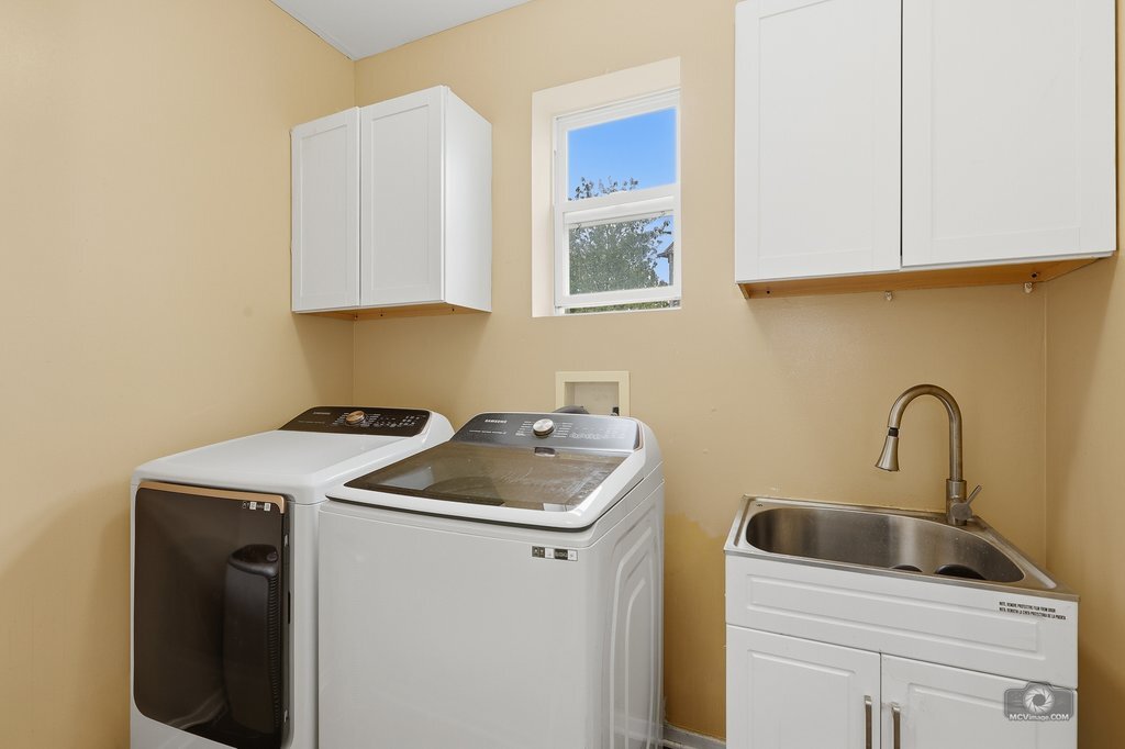 385 Marshall Ash Street Property Photo 15