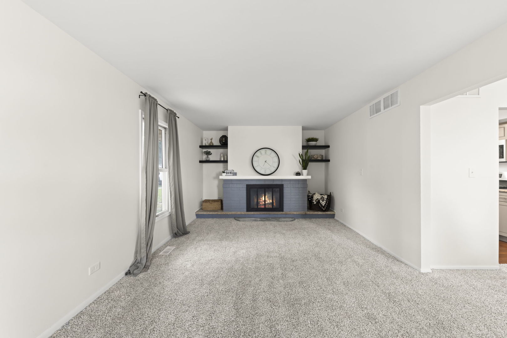 121 Newport Drive Property Photo 16