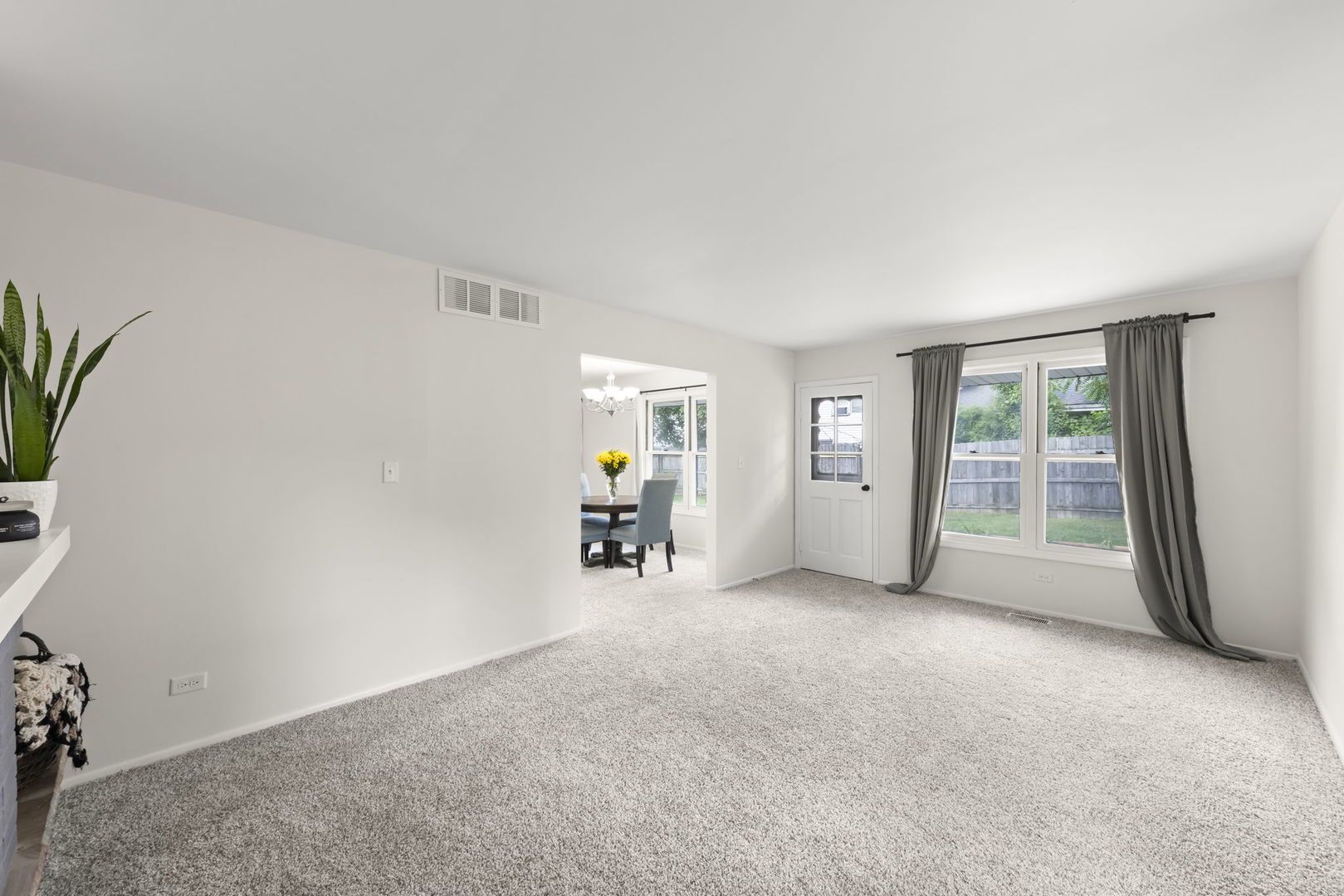 121 Newport Drive Property Photo 17
