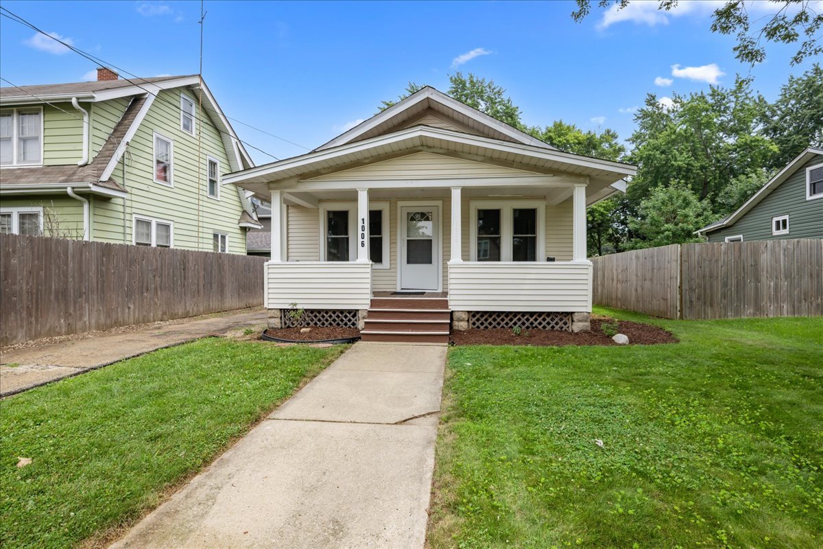 1006 S 4th Street Property Photo 2