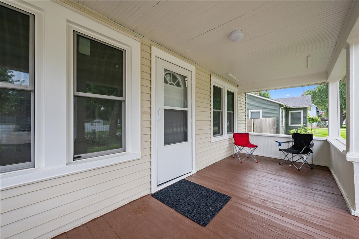 1006 S 4th Street Property Photo 3