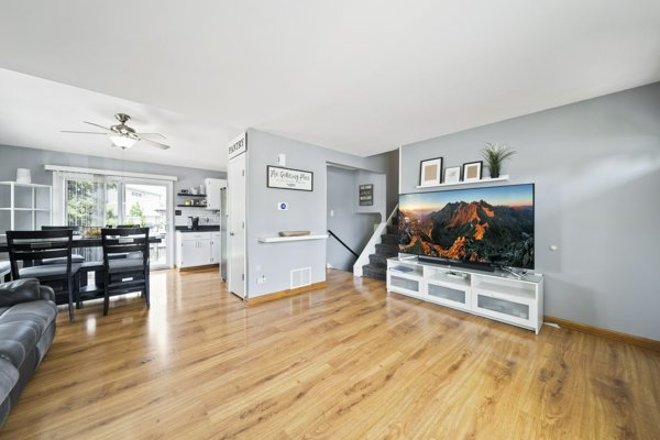 15512 Lorel Avenue Property Photo 2