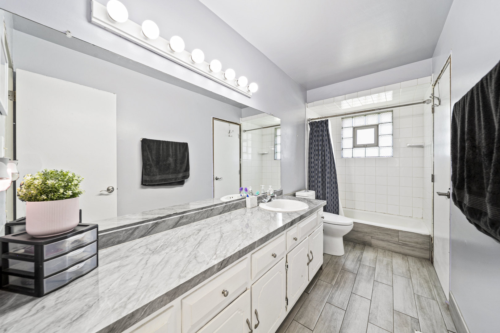 15512 Lorel Avenue Property Photo 7