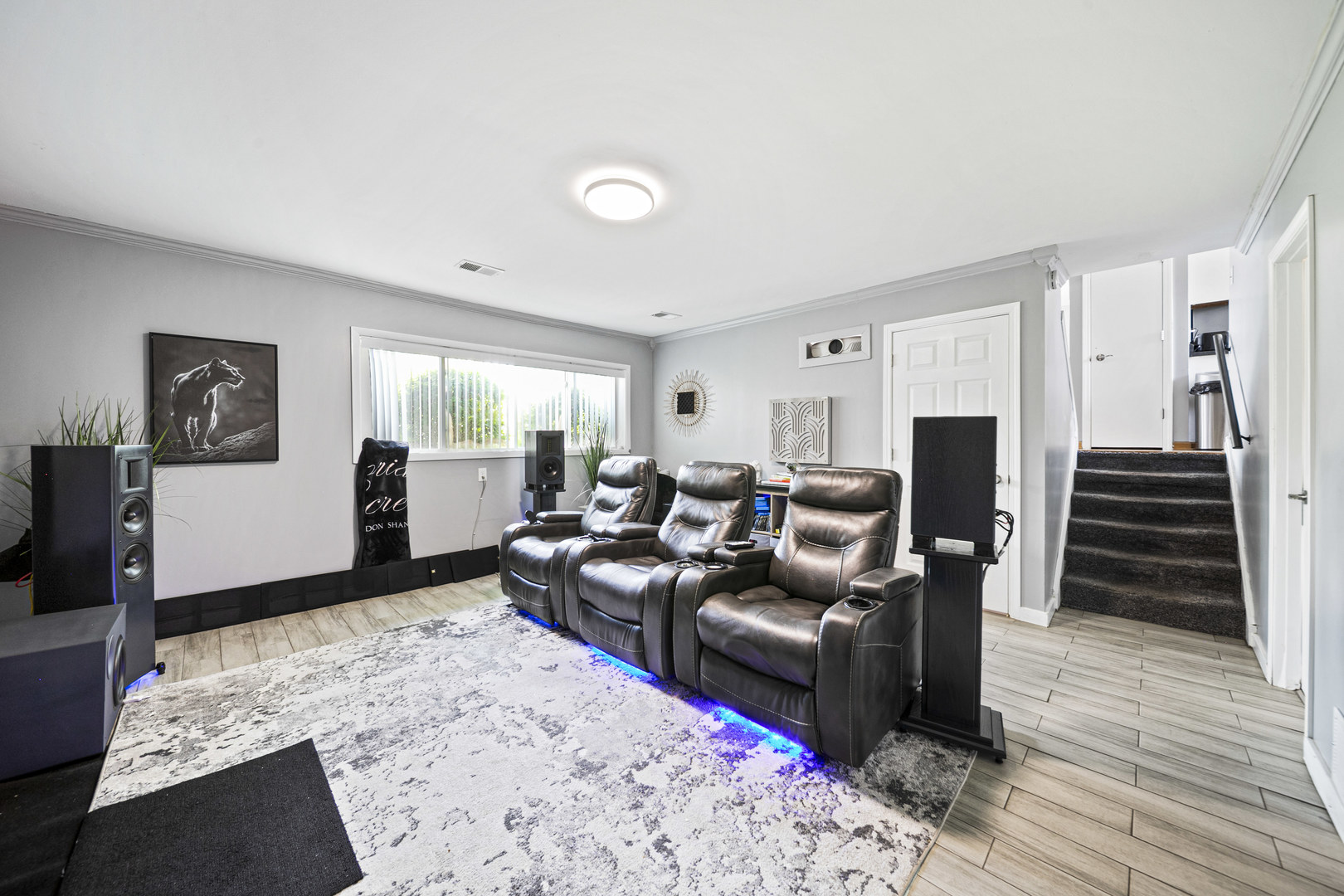 15512 Lorel Avenue Property Photo 8