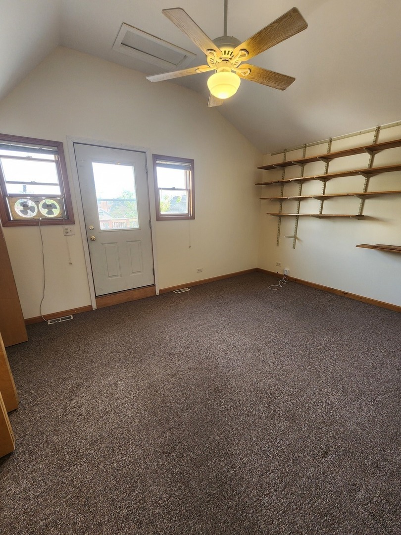 726 W 17th Street 2 Property Photo 19