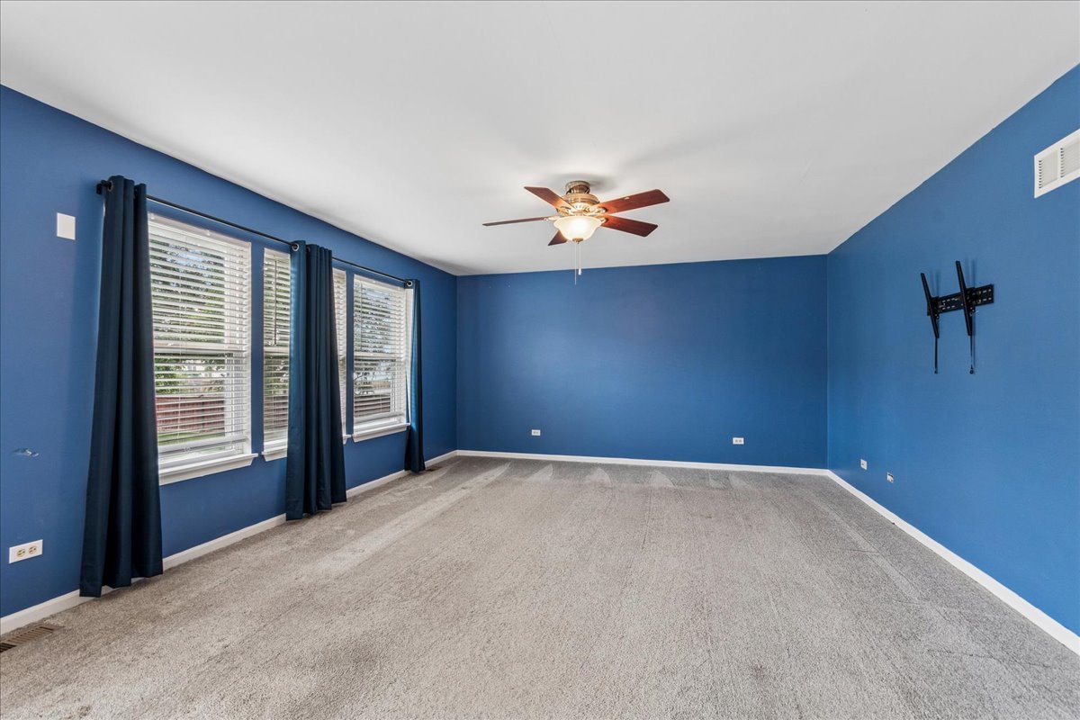 1811 Prairie Ridge Drive Property Photo 11