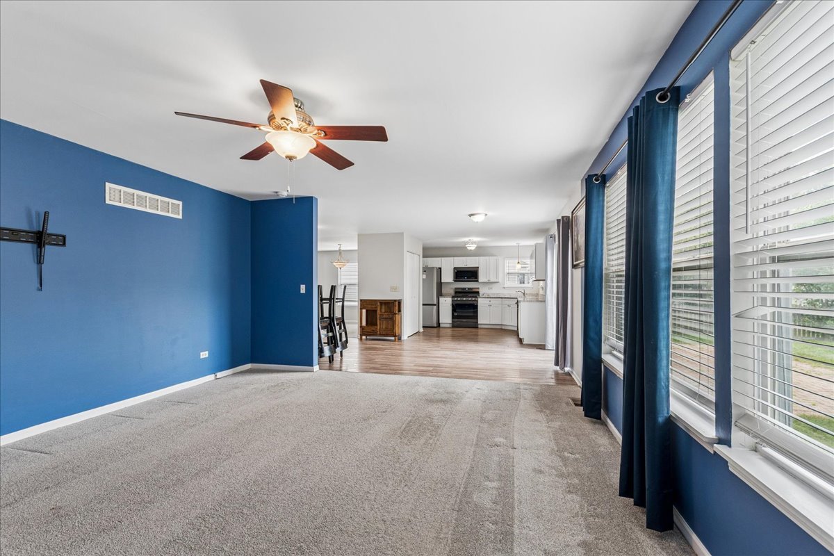 1811 Prairie Ridge Drive Property Photo 12