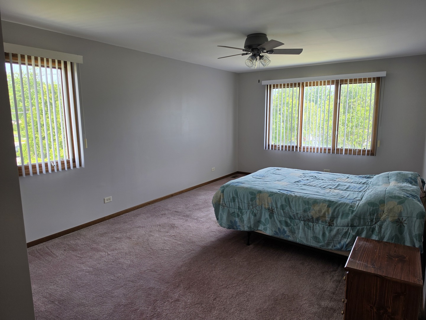 736 Yorkshire Lane Property Photo 14