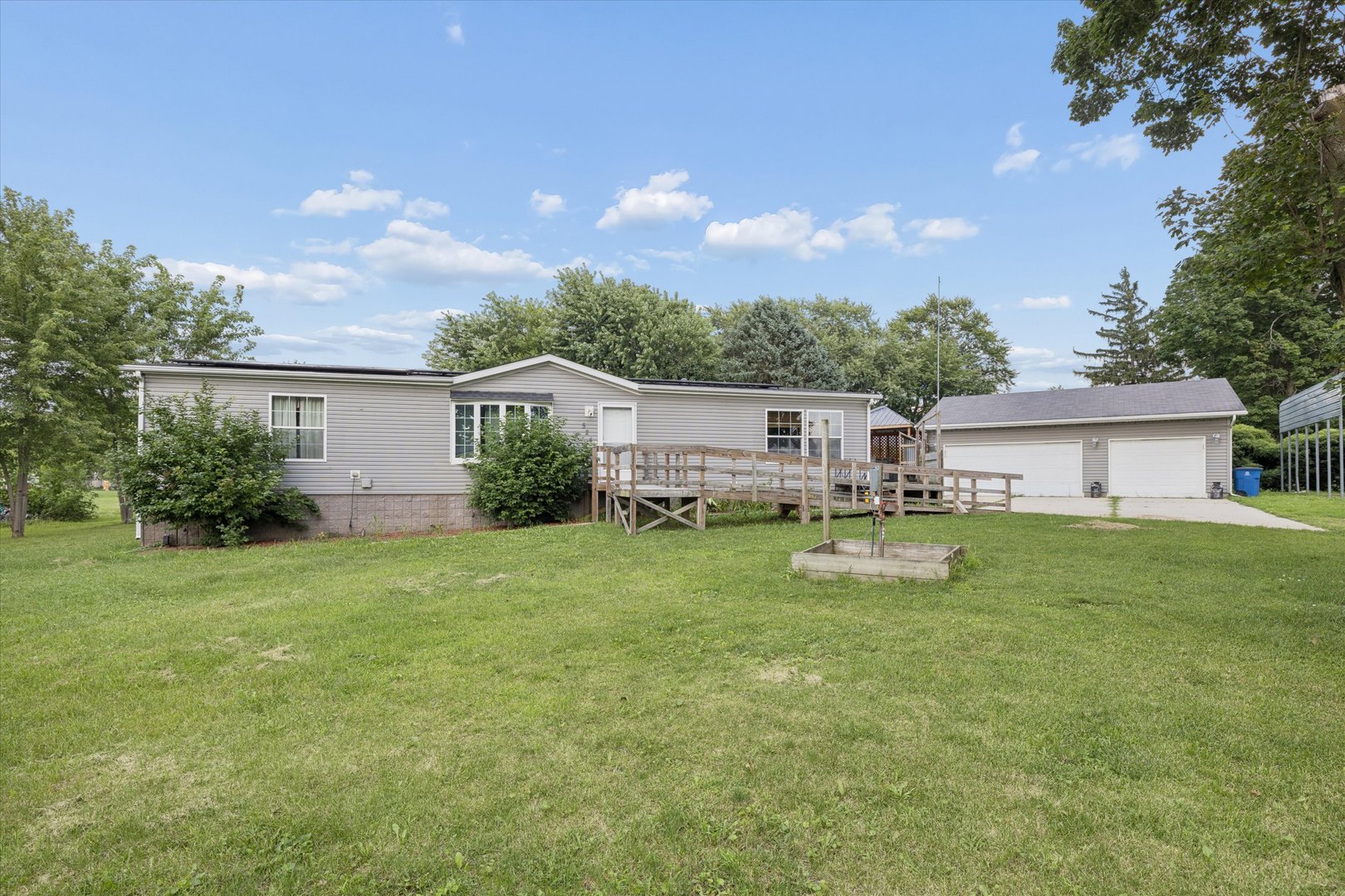 524 6th Street Property Photo 1