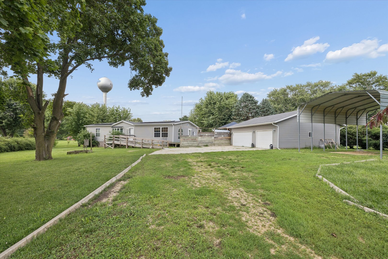 524 6th Street Property Photo 2