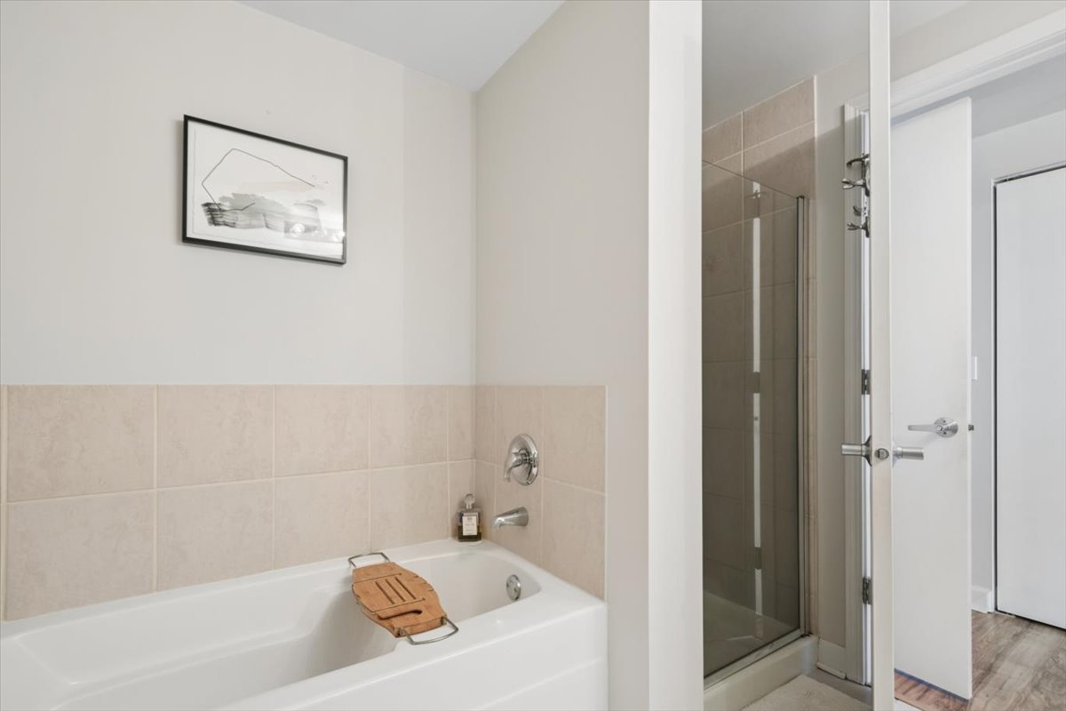 5 E 14th Place 1705 Property Photo 11