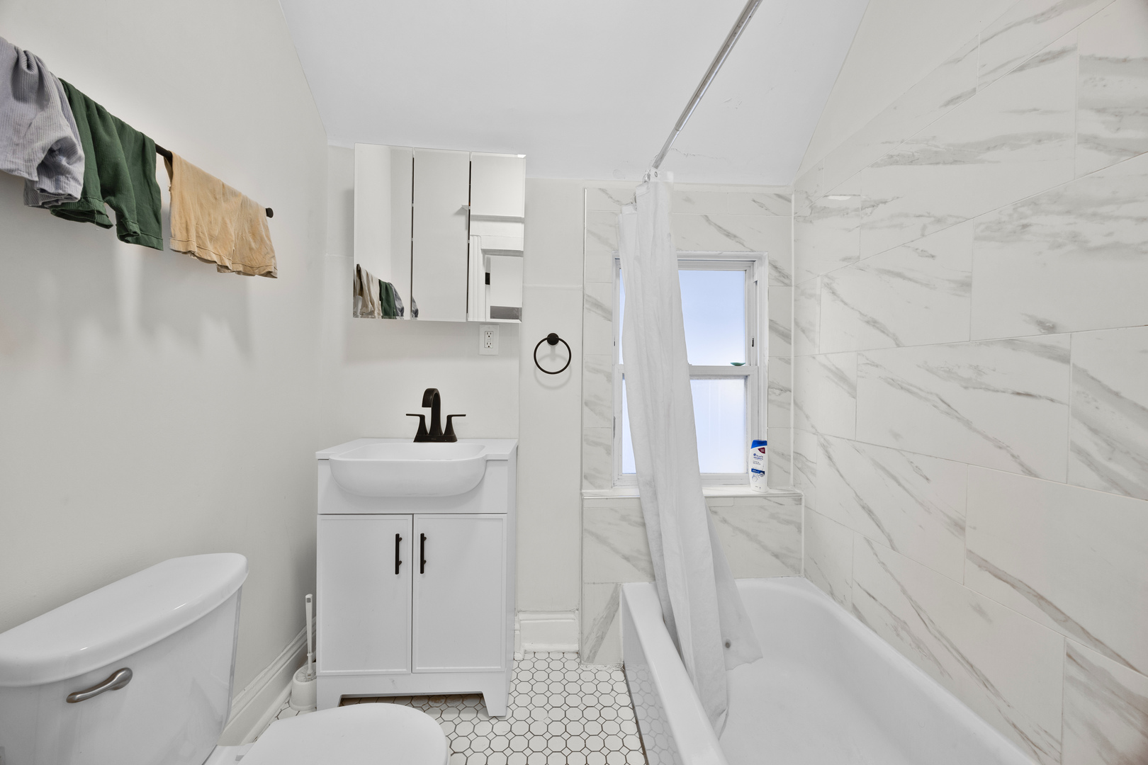 1429 East End Avenue Property Photo 13