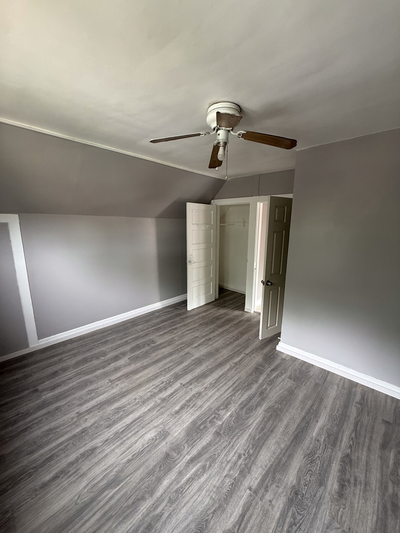 7621 S Saint Lawrence Avenue Property Photo 15