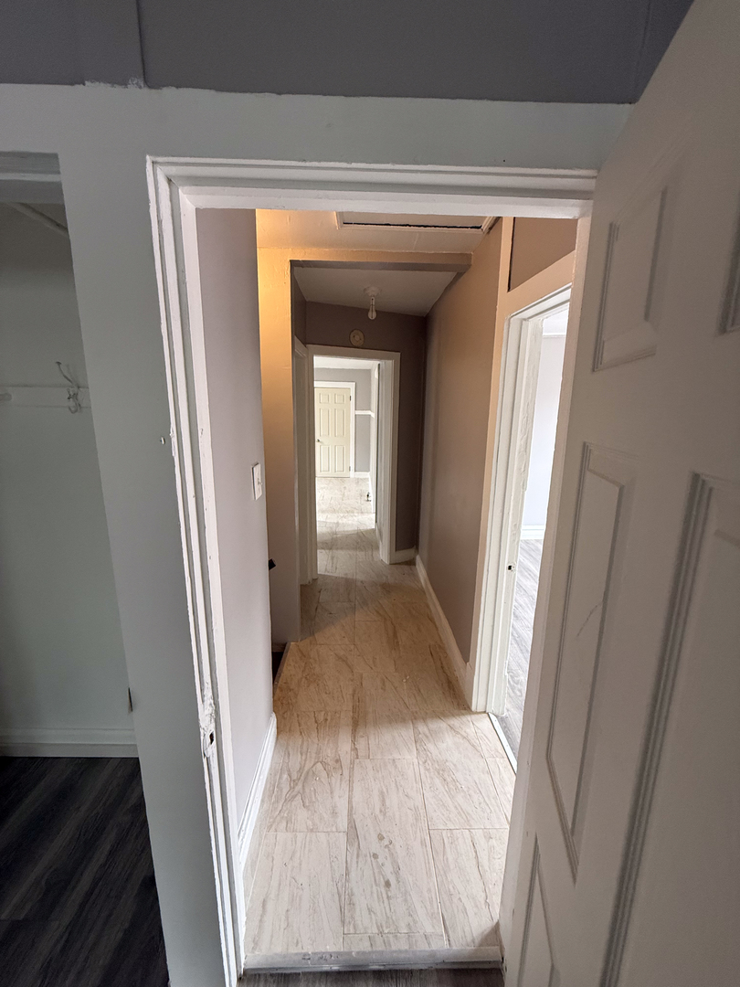 7621 S Saint Lawrence Avenue Property Photo 16