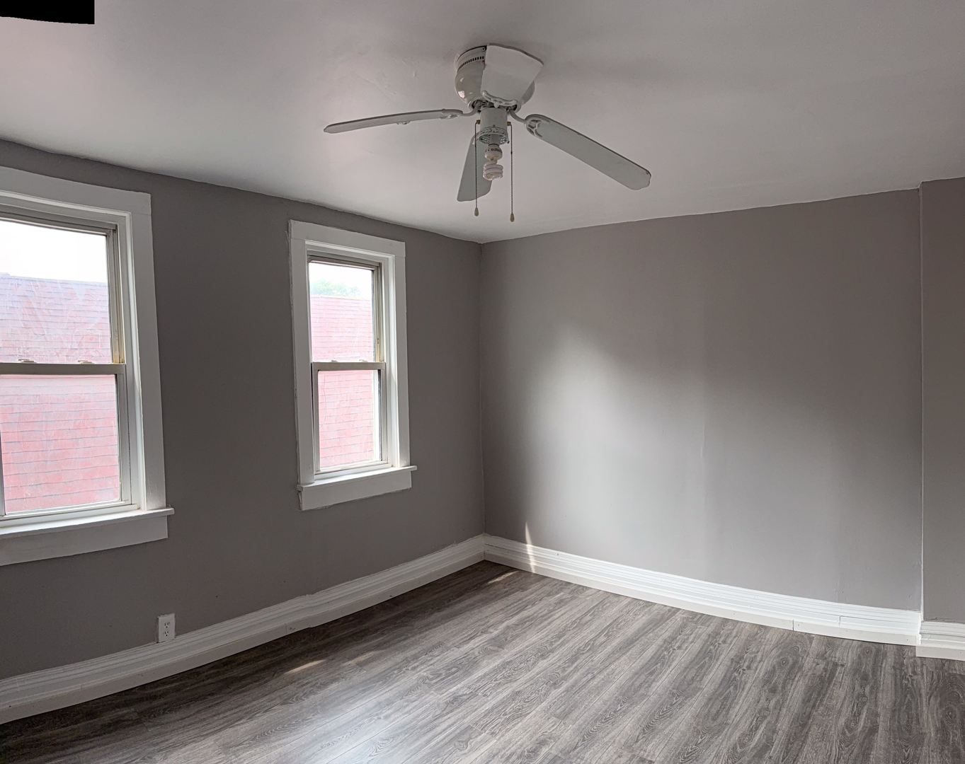 7621 S Saint Lawrence Avenue Property Photo 19