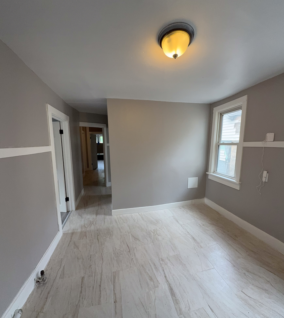 7621 S Saint Lawrence Avenue Property Photo 27