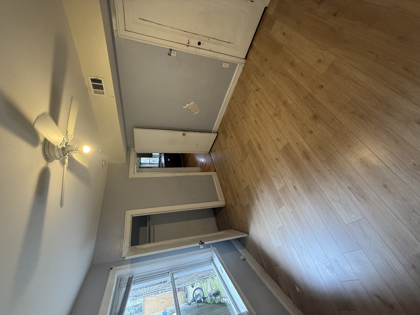 6429 N Claremont Avenue 1 Property Photo 6