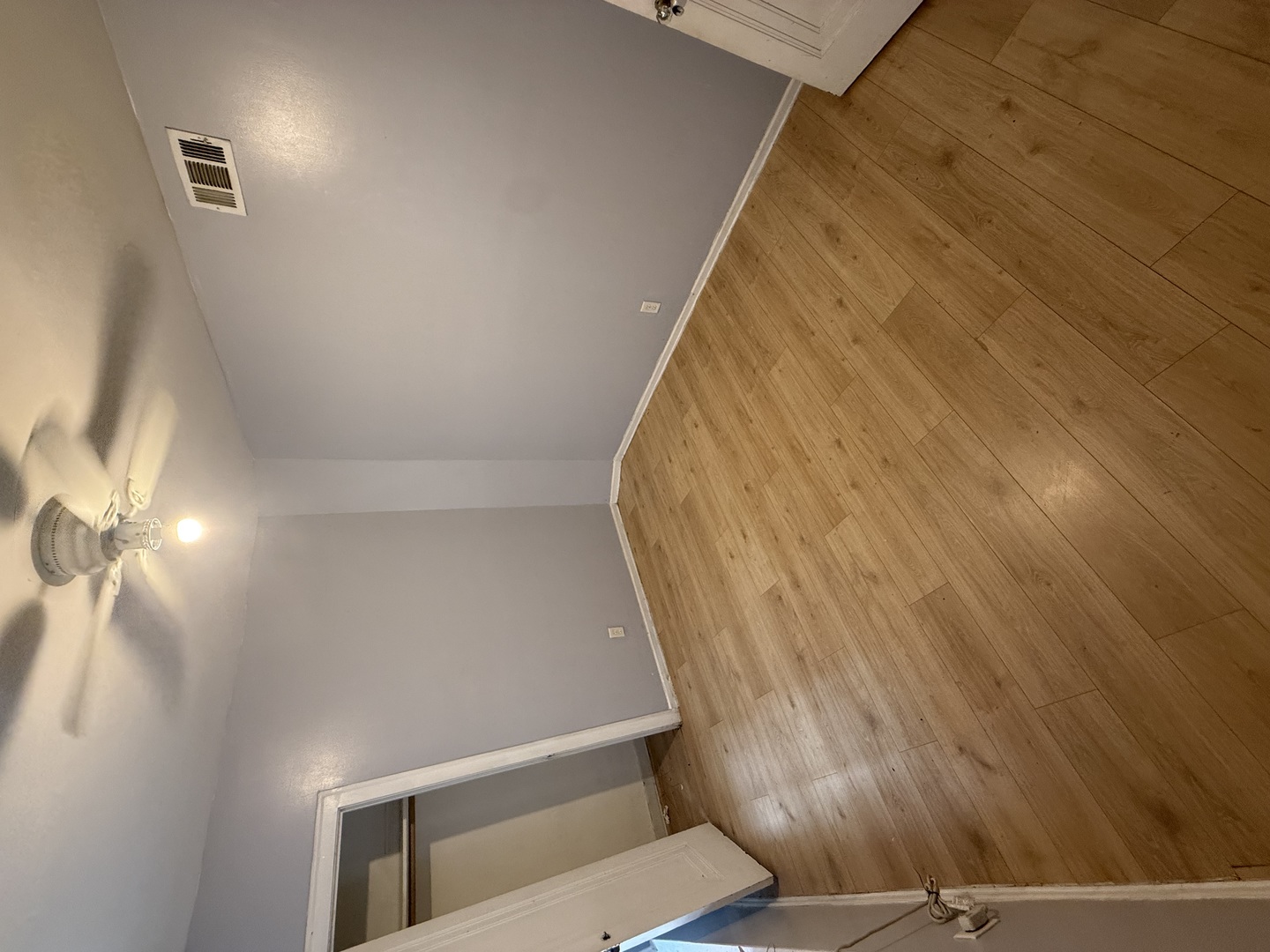 6429 N Claremont Avenue 1 Property Photo 8