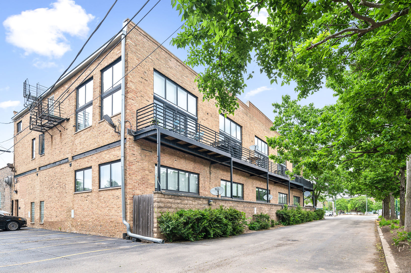 2620 N Clybourn Avenue 101 Property Photo 2