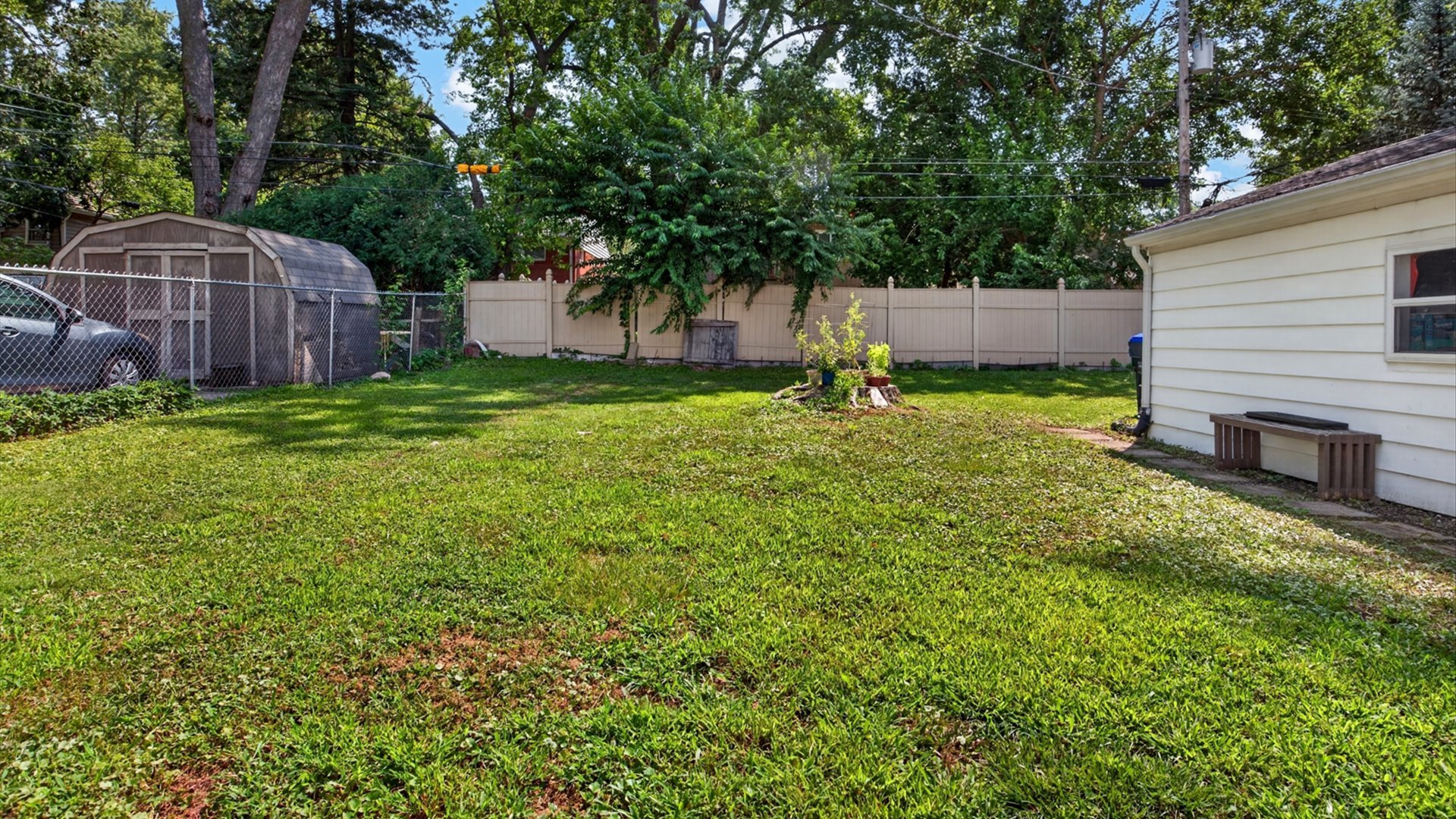 1513 N Linden Street Property Photo 23