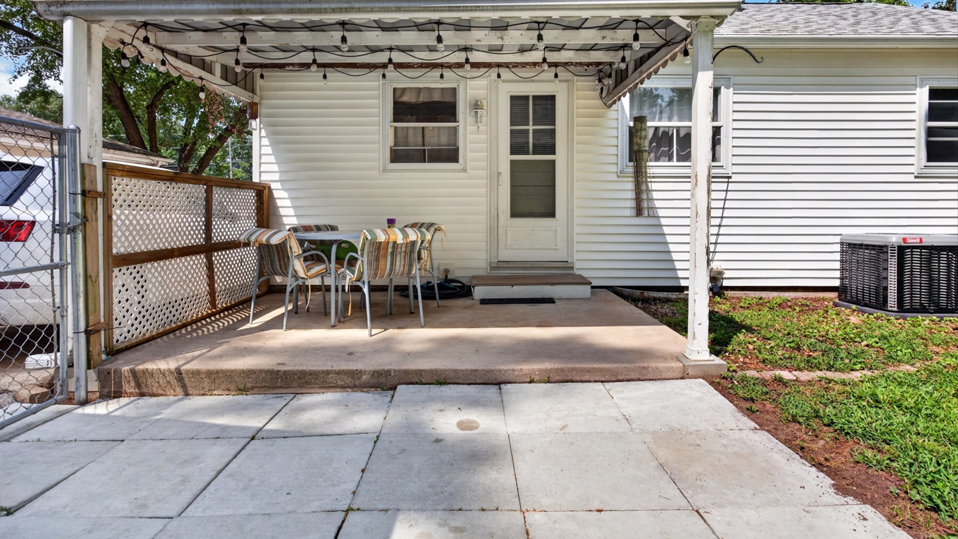 1513 N Linden Street Property Photo 24
