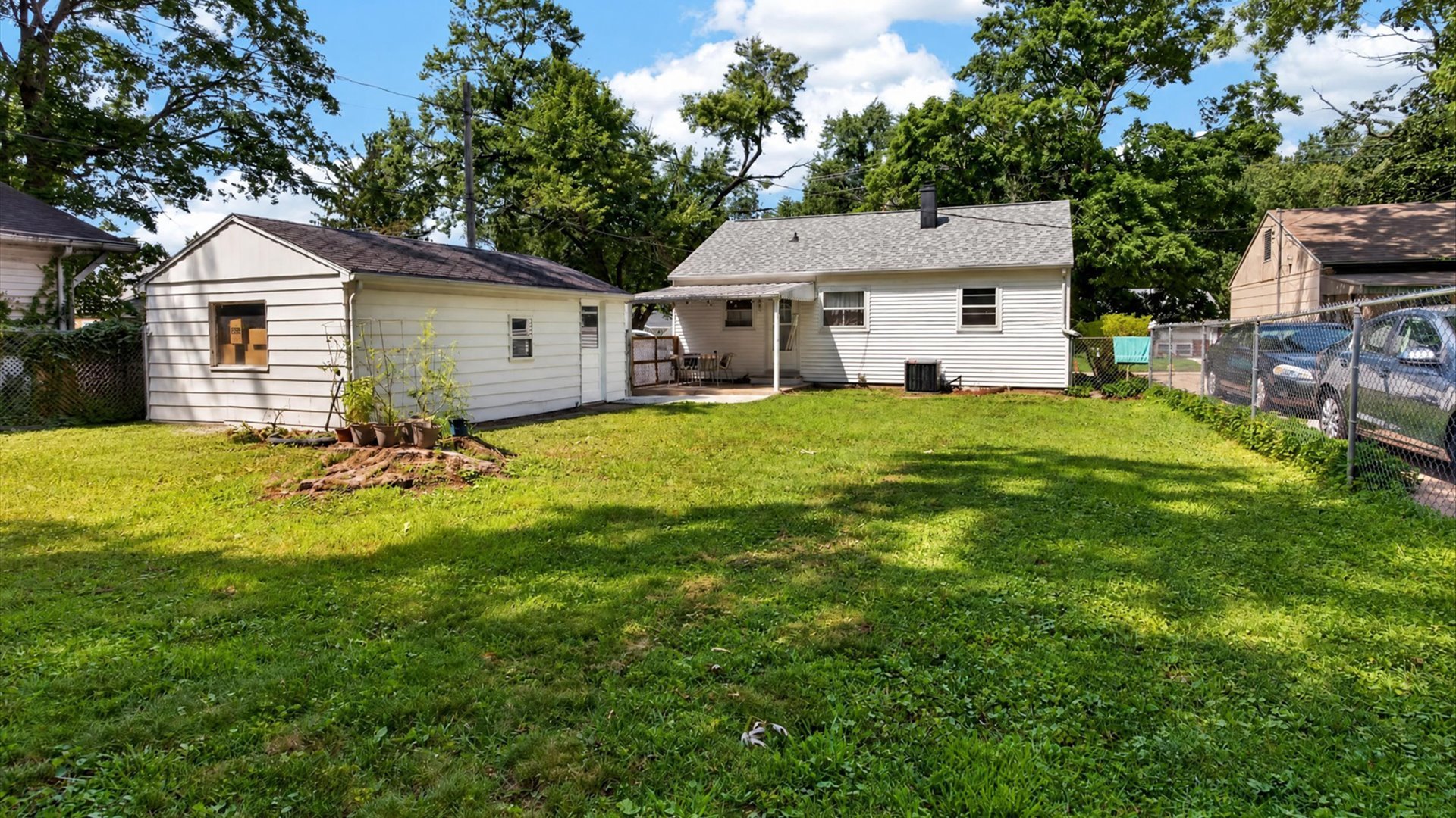 1513 N Linden Street Property Photo 26