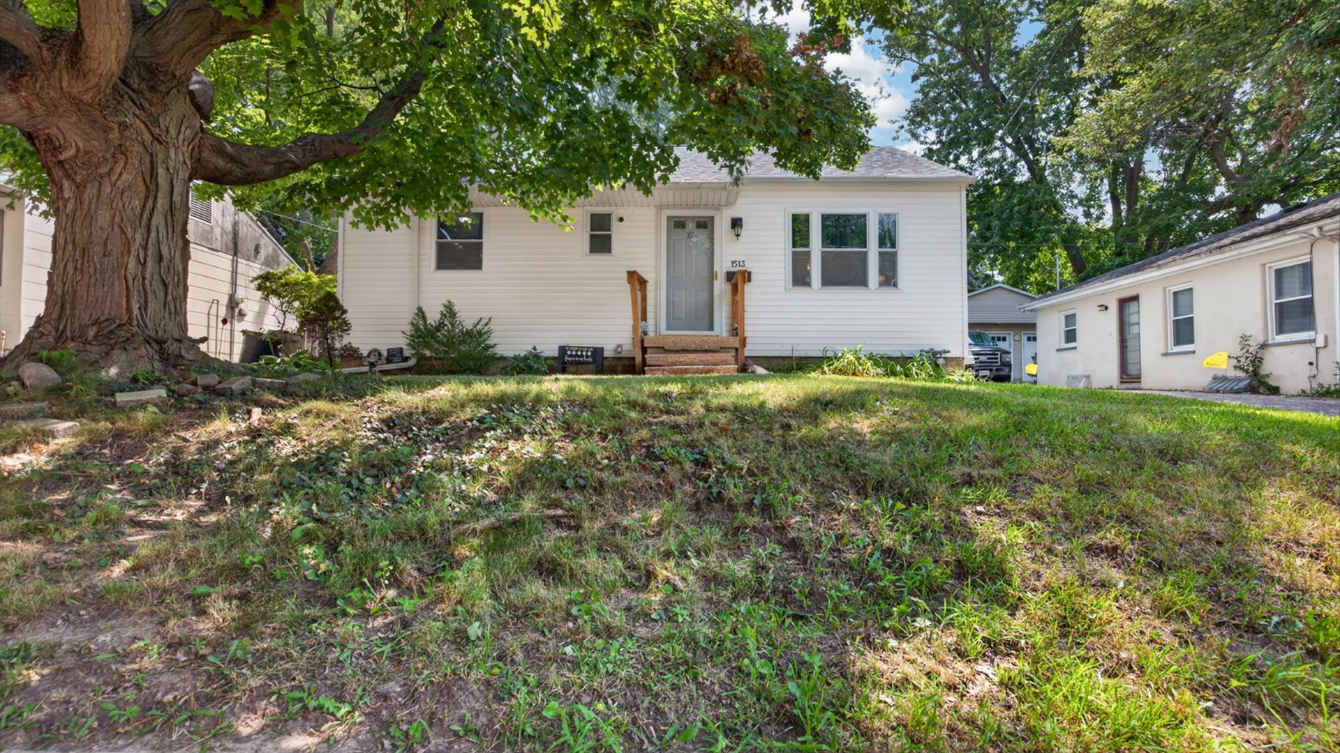 1513 N Linden Street Property Photo 27