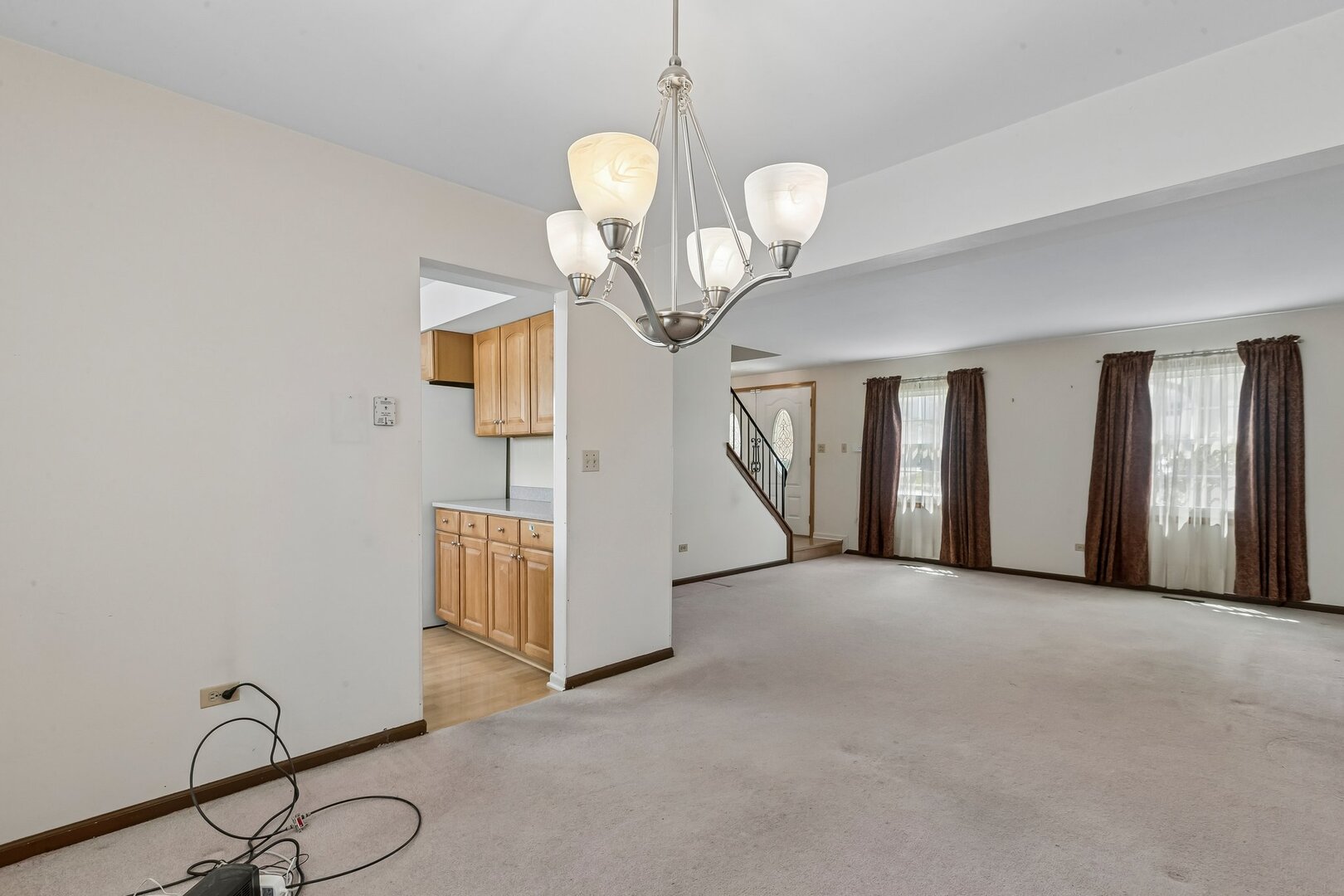 1105 E Point Drive Property Photo 6