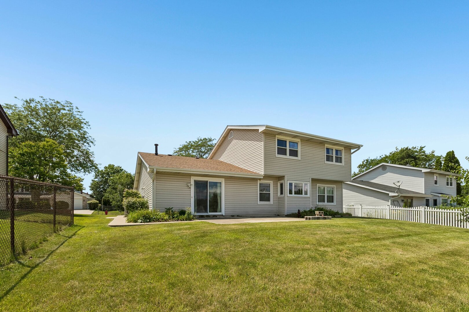 1105 E Point Drive Property Photo 21