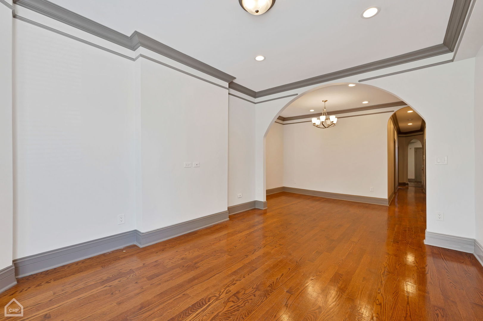 438 E 45th Place Property Photo 12