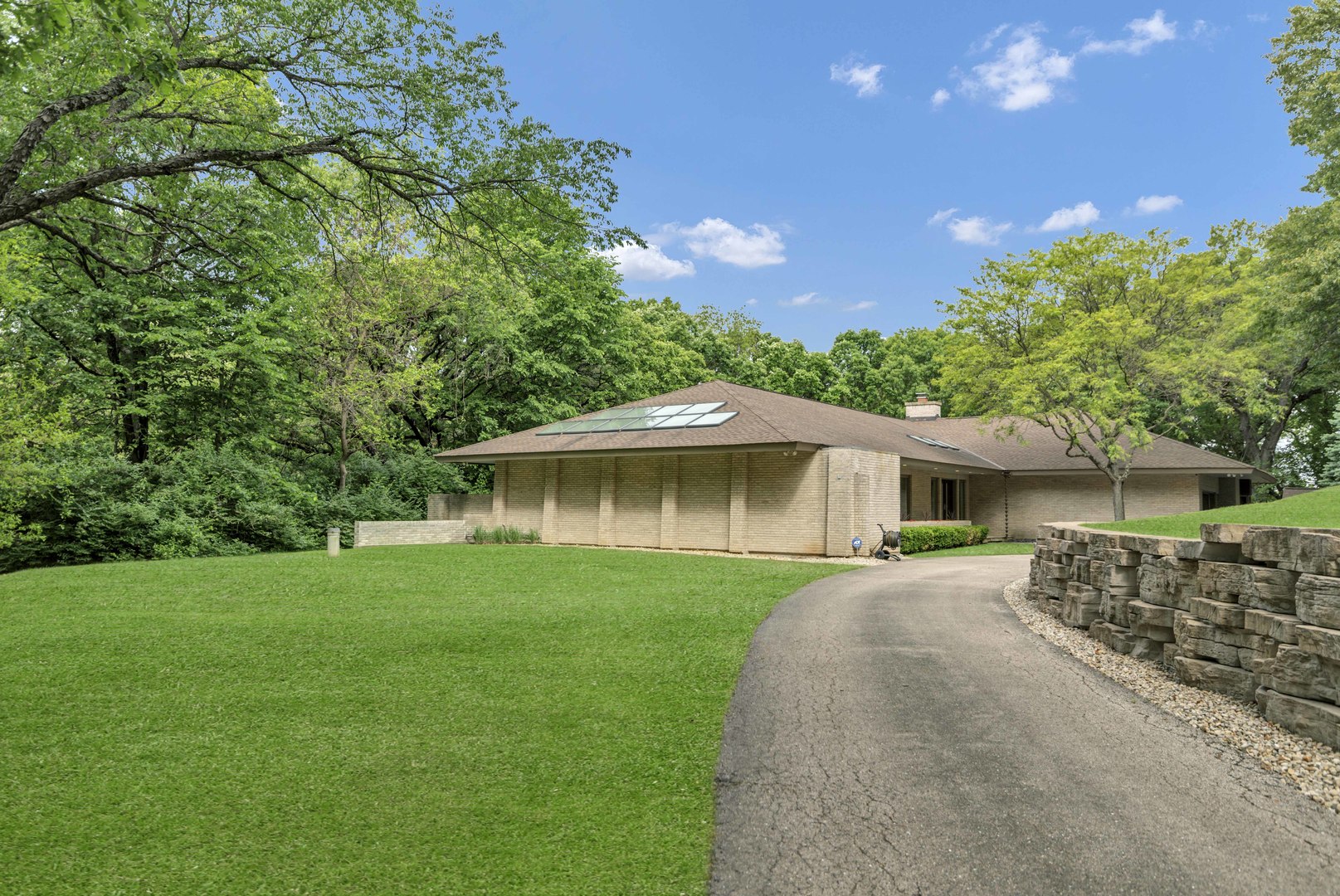 4 Far Hills Road Property Photo 4