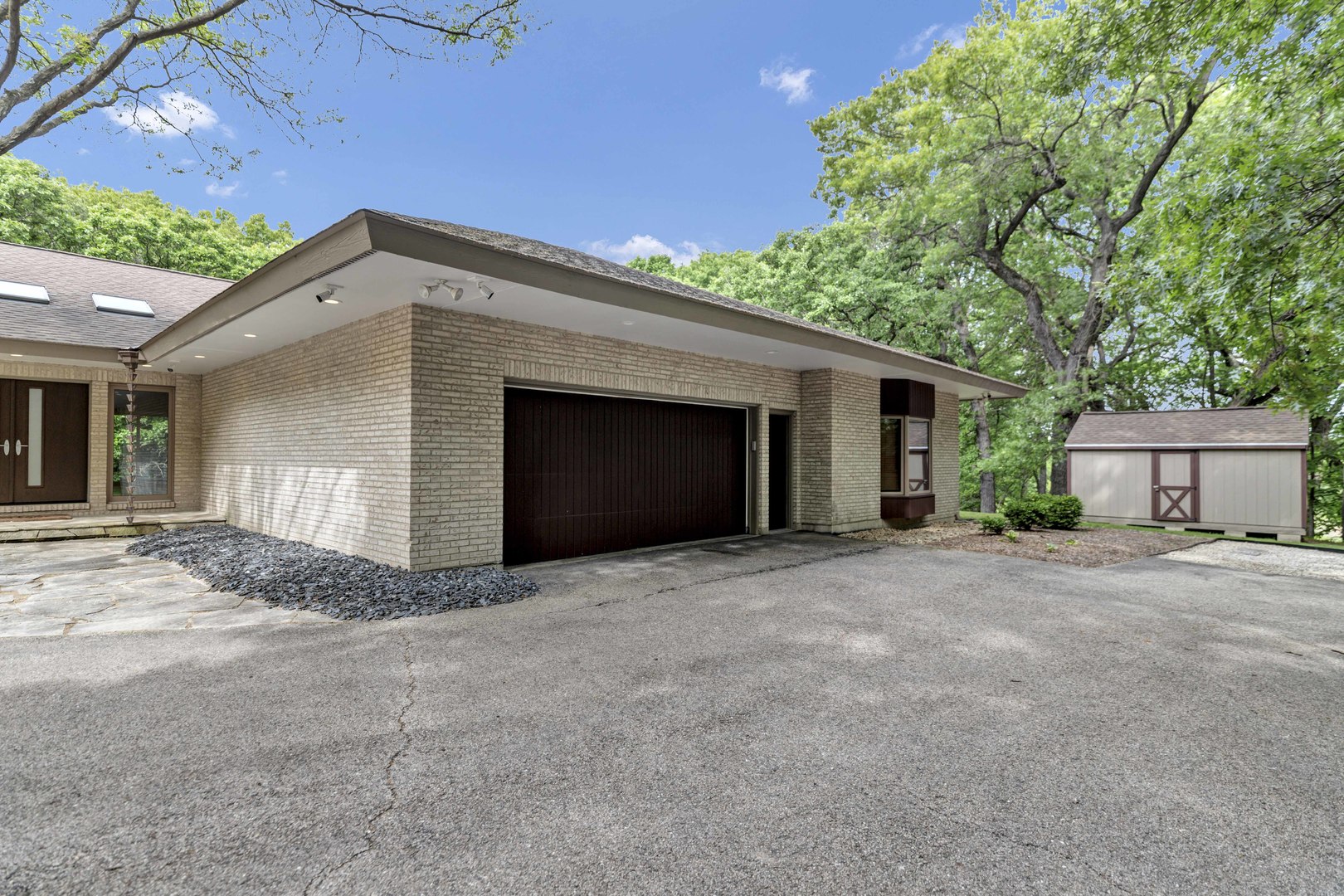 4 Far Hills Road Property Photo 8