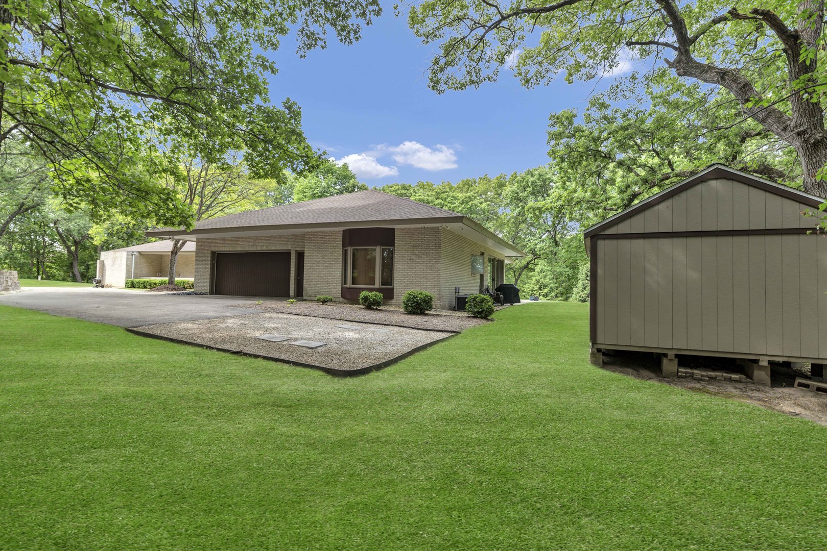 4 Far Hills Road Property Photo 10