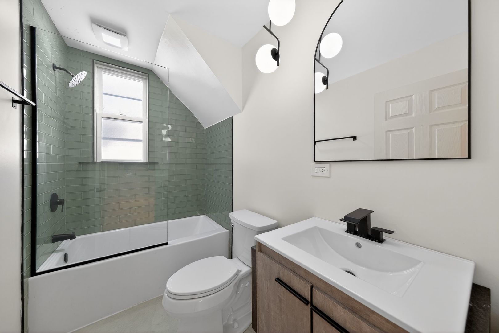 716 S 7th Avenue Property Photo 7