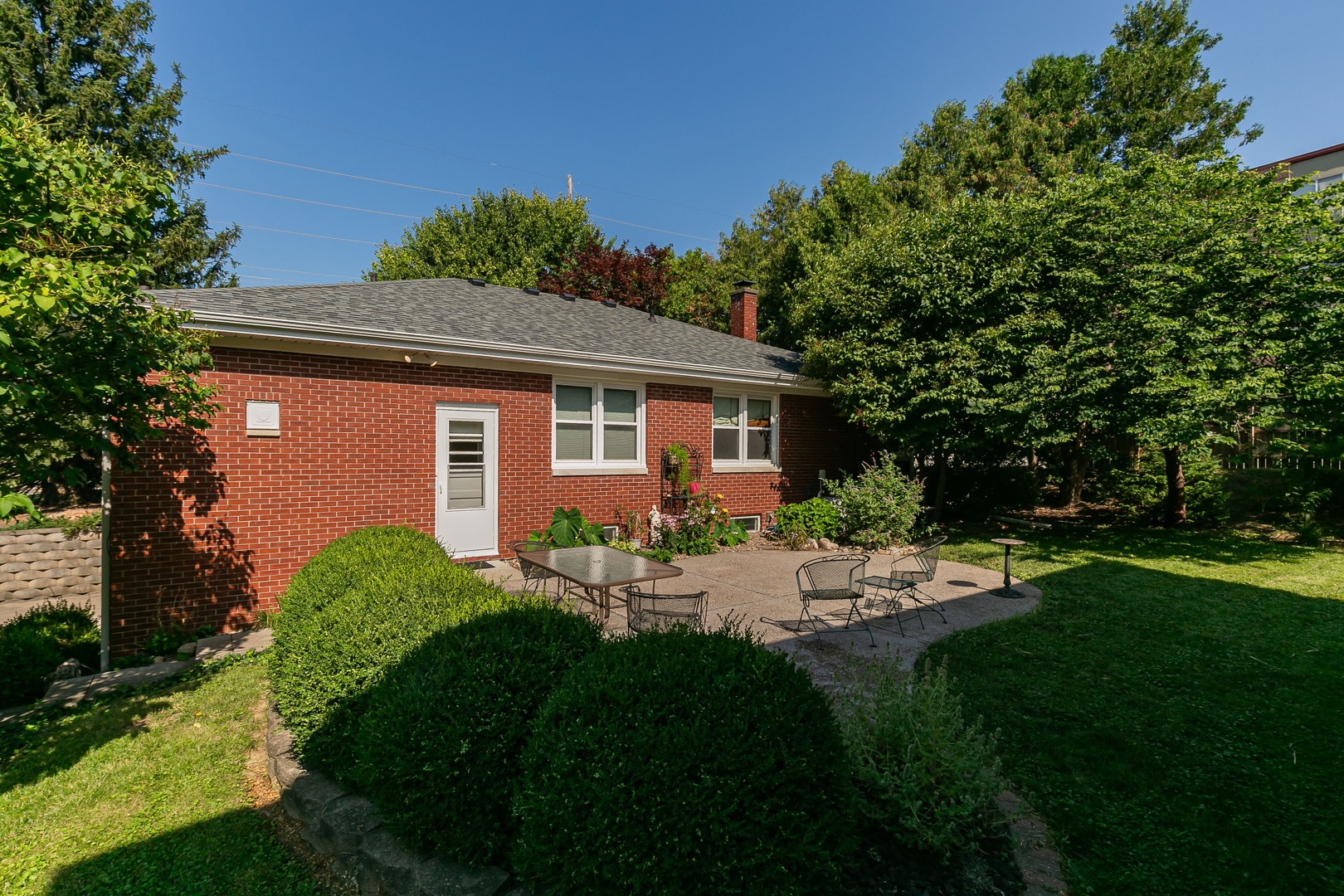 2625 24th Street Property Photo 4