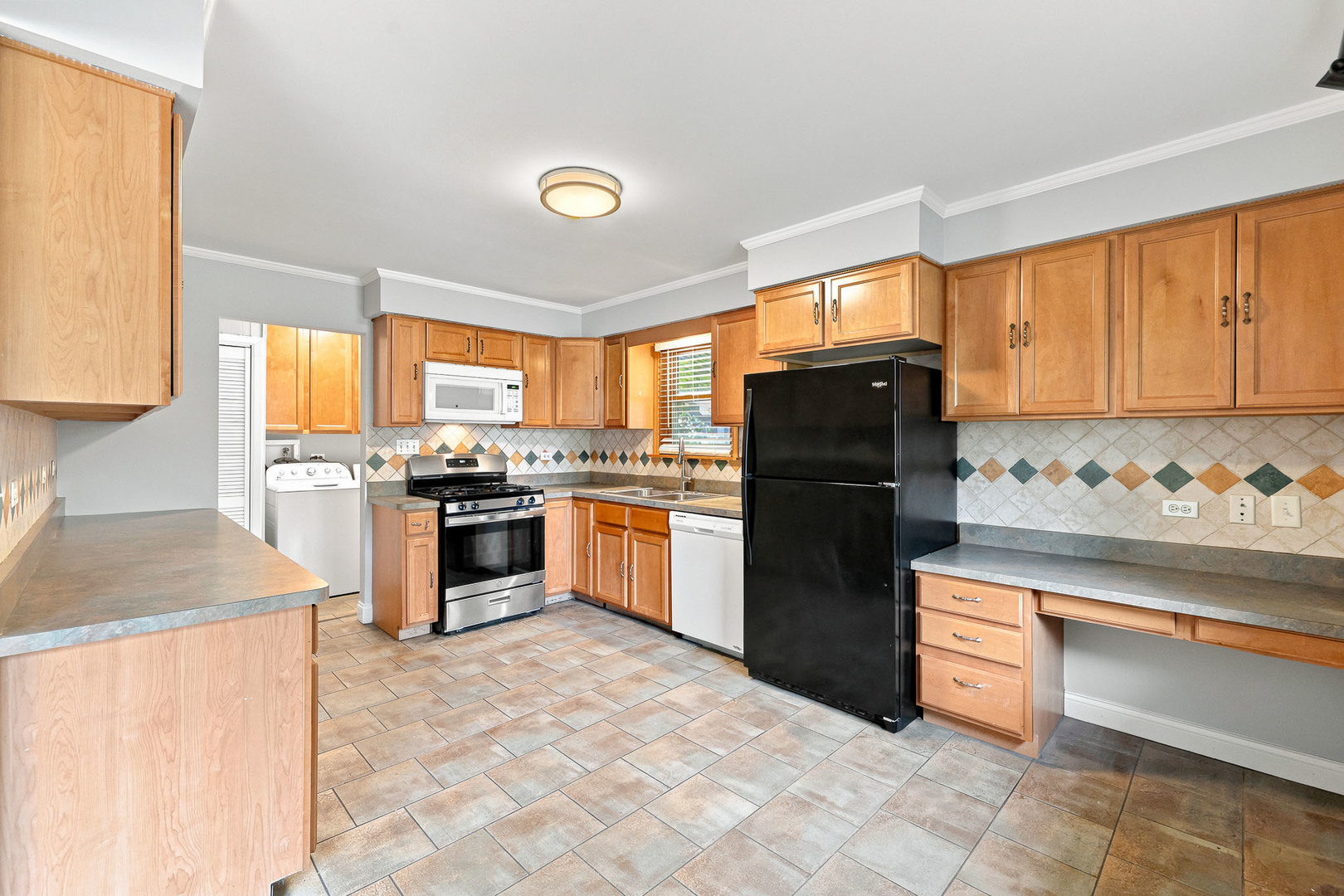 1113 S Haddow Avenue Property Photo 10